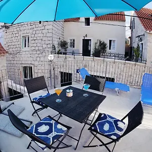 studio-apartments-bonaca.splithotels.org/