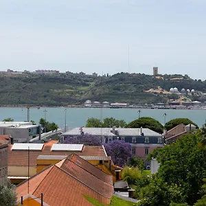belem-charming-apartments.hotels-lisbon-portugal.com/